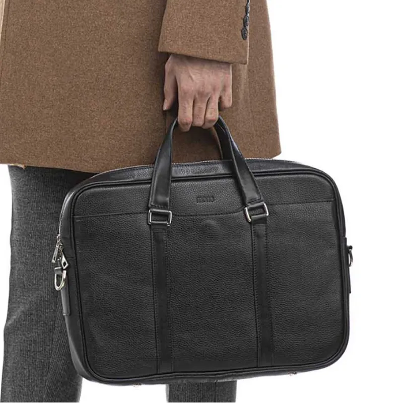 کیف اداری مردانه مونو مدل A0007 هم برای استفاده روزمره در محیط کار و هم برای جلسات رسمی مناسب است.